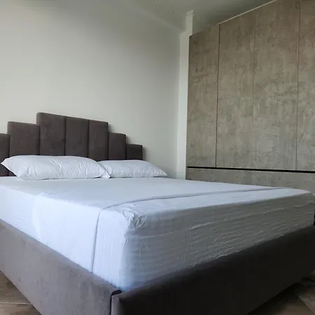 Panorama View Apt, 150m To Beach, 750m Lungo Mare דירה *